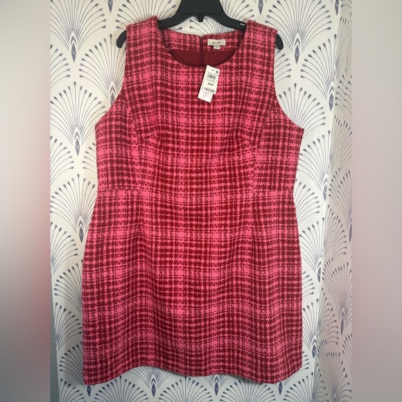 On34th Dresses & Skirts - Stylish Pink Midi Tweed Dress